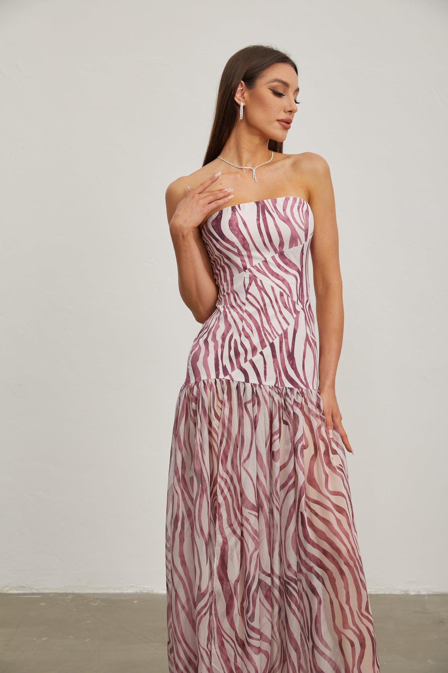 Giselle Rose Zebra Desenli Straplez Uzun Elbise