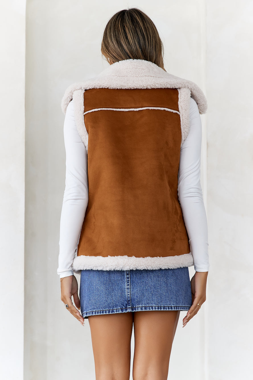Camel Shearling Yelek