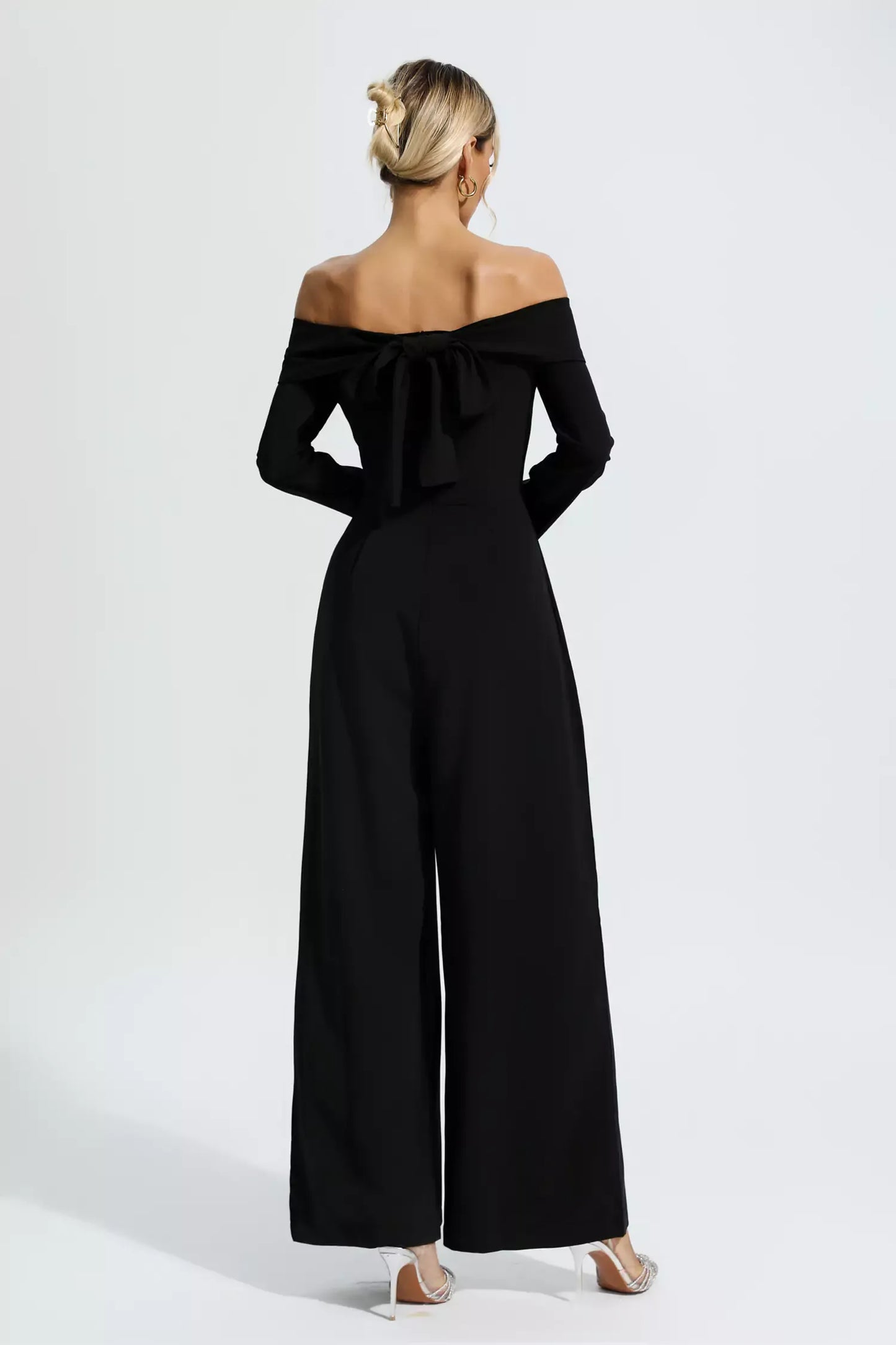 Cassidy Siyah Omuz Açık Drape Tulum