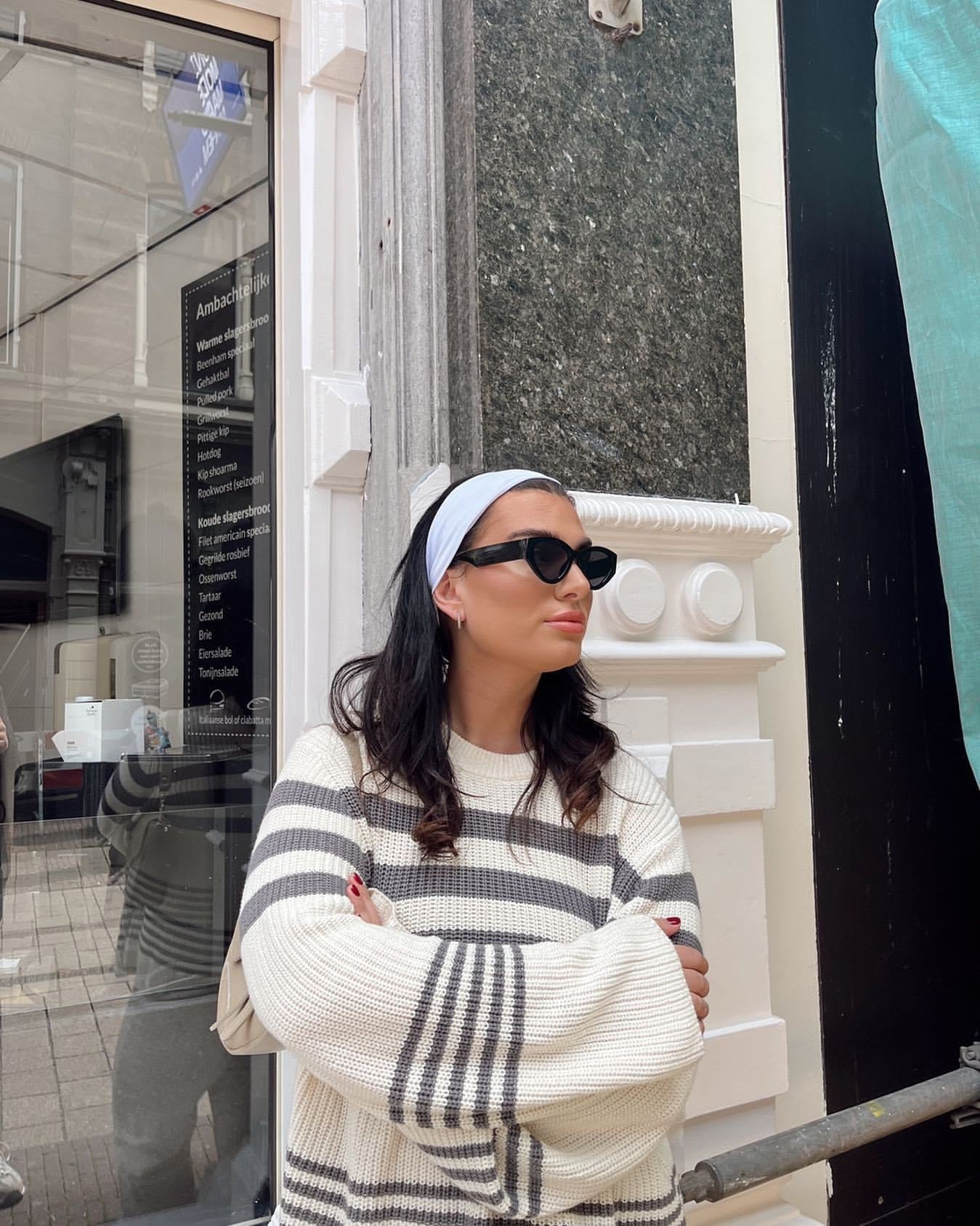 Kahverengi Çizgili Oversize Triko Kazak
