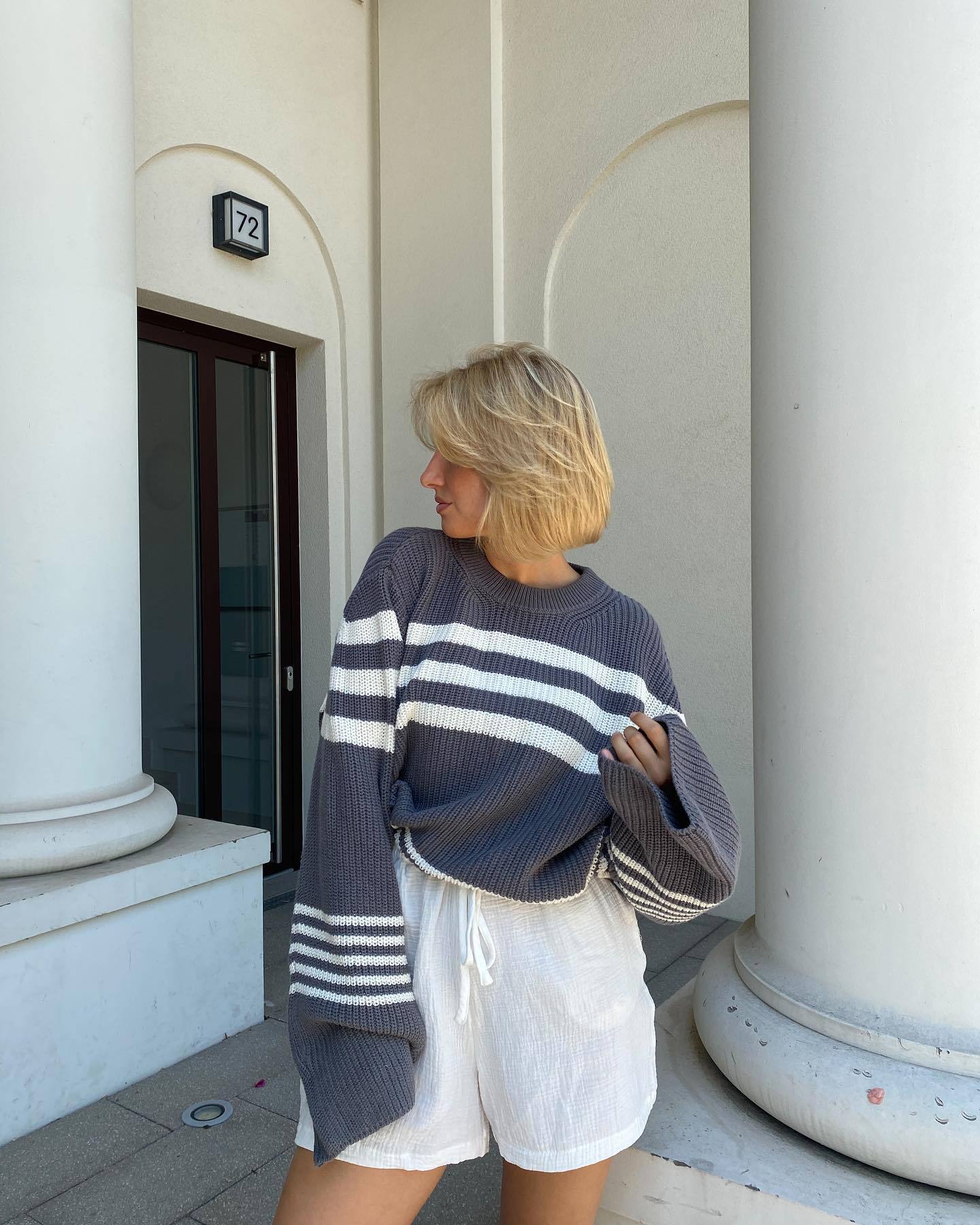 Kahverengi Çizgili Oversize Triko Kazak