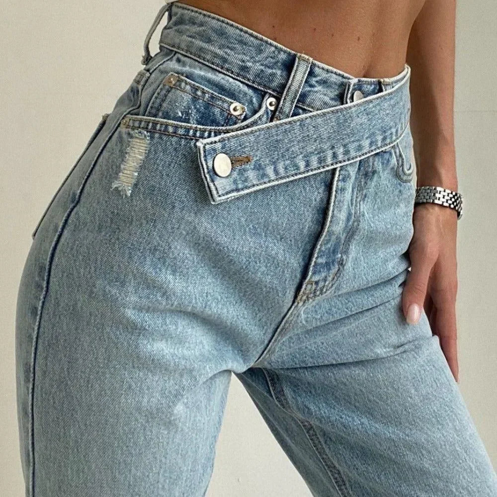 Asimetrik Kemerli Yüksek Bel Jean