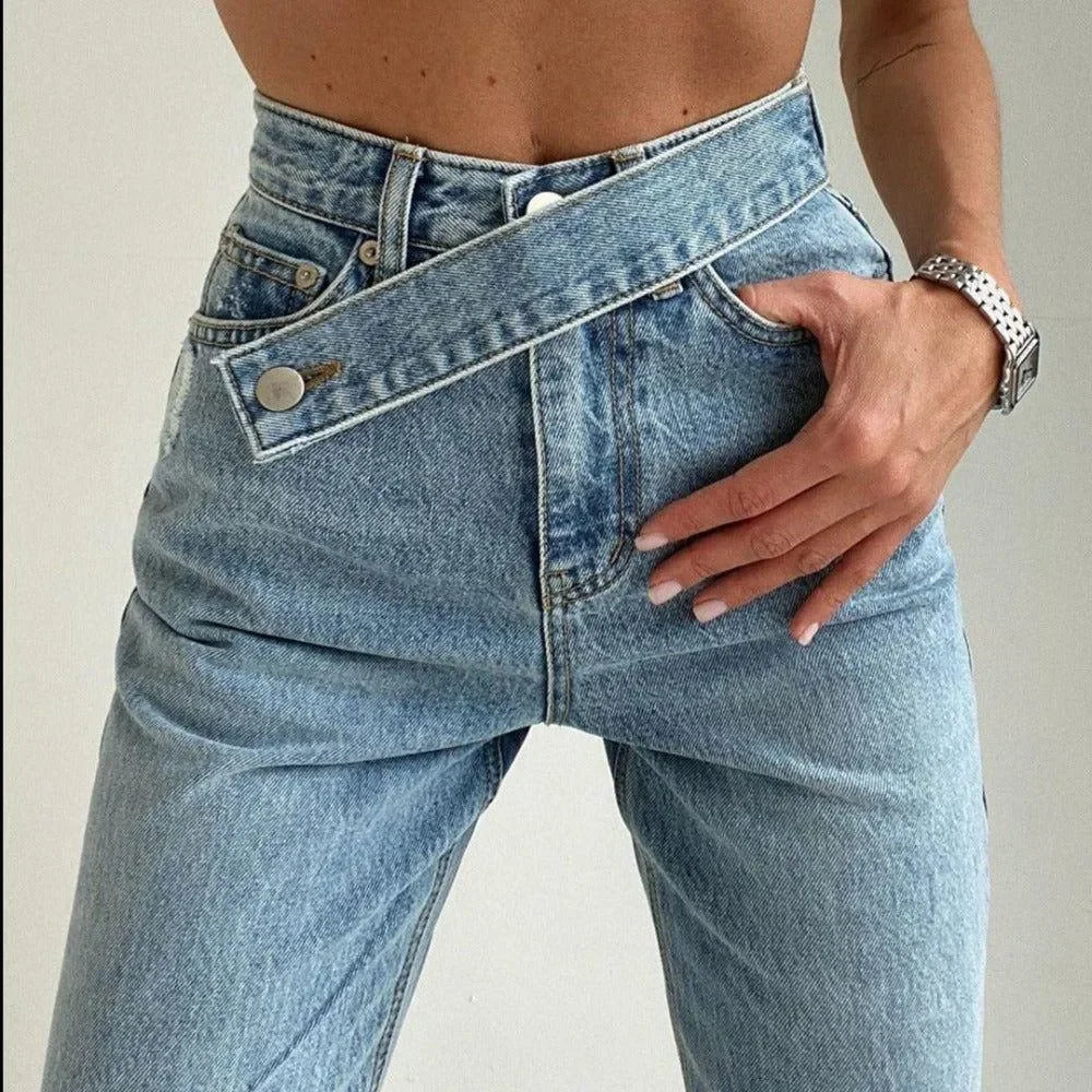 Asimetrik Kemerli Yüksek Bel Jean