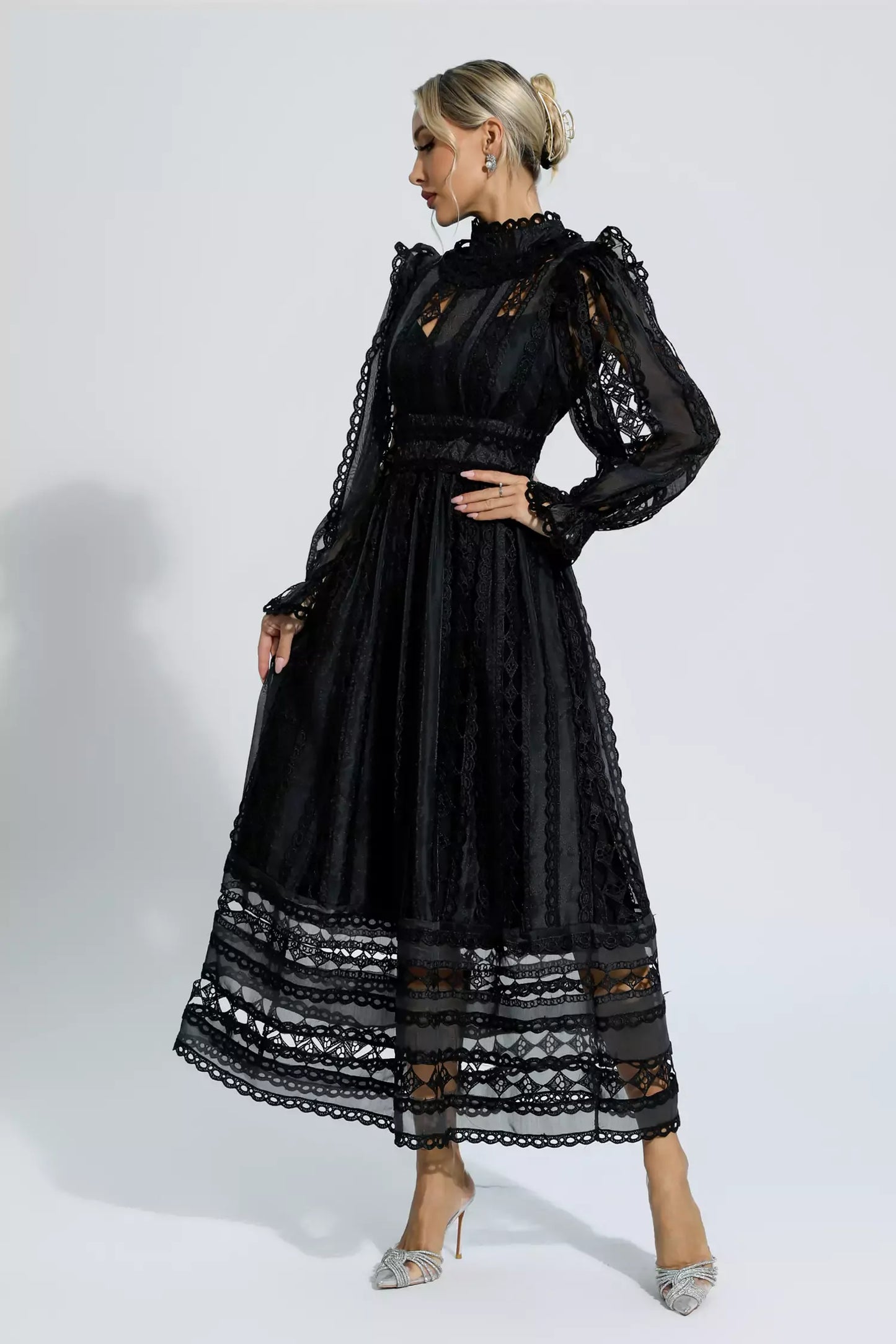Mariam Siyah Hollow Lace Uzun Kollu Maksi Elbise