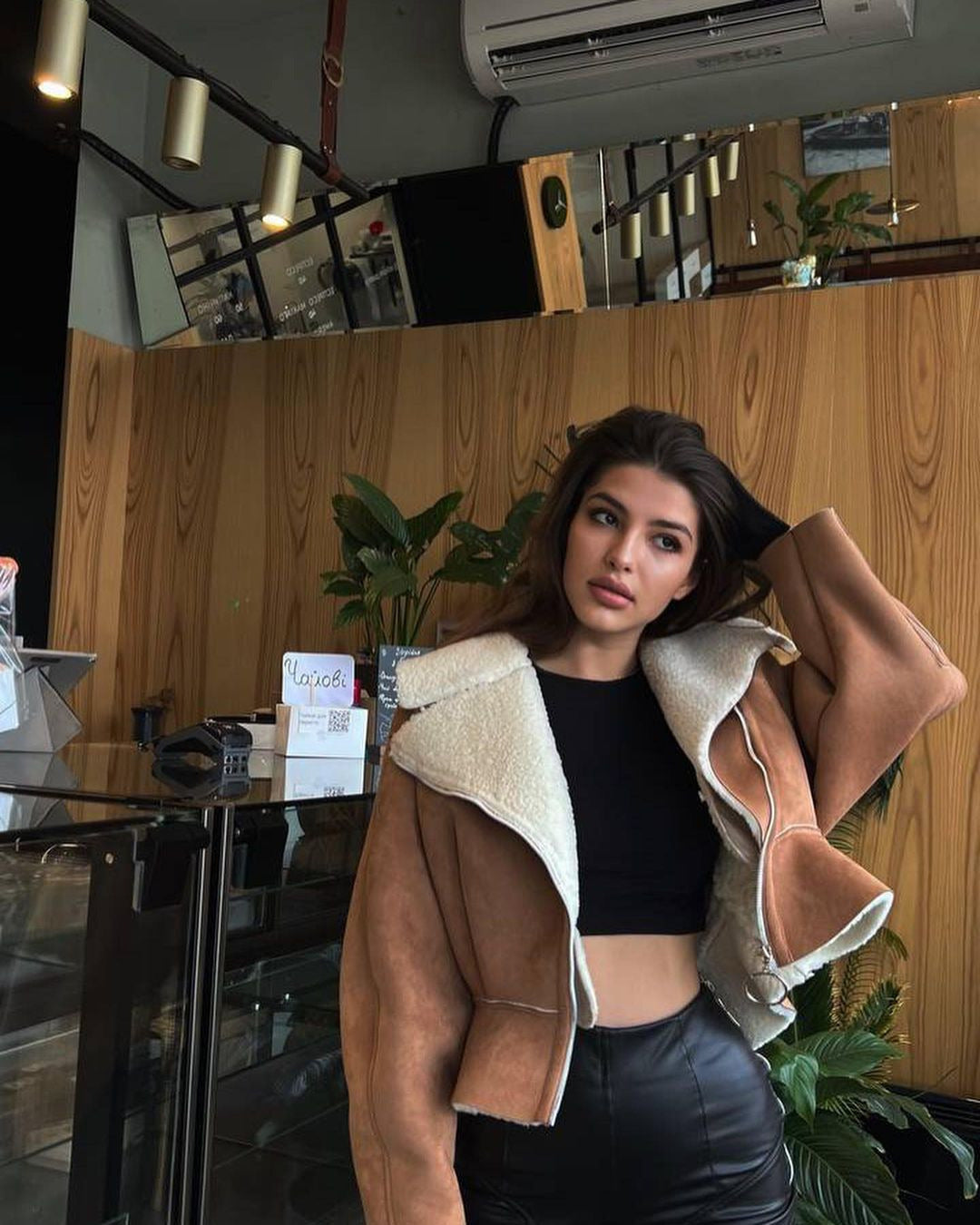 Krem Shearling Crop Ceket